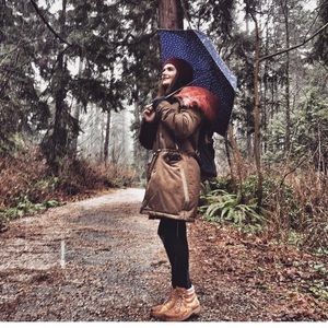 Like New ZARA winter coat parka style with colourfull faux fur size S